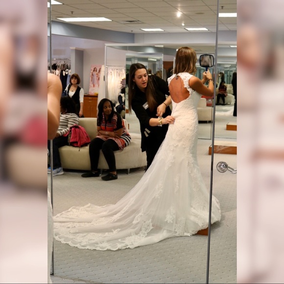 ALFRED ANGELO WEDDING DRESS - Picture 2 of 4